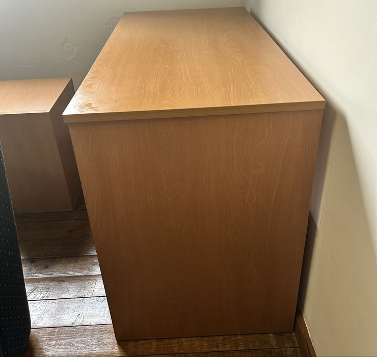 Vendo secretaria completamente nova