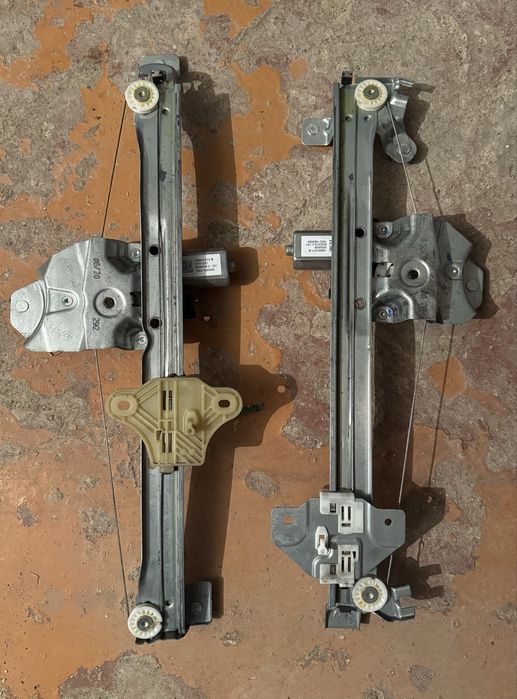 Склопідйомник Renault Zoe