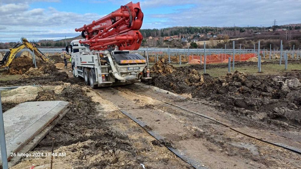Płyty drogowe z tworzywa - tańsza alternatywa dla płyt betonowych MON