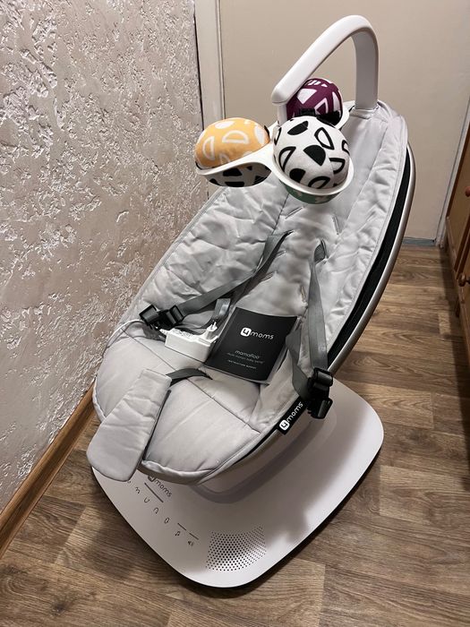 Крісло-гойдалка 4Moms MamaRoo 5