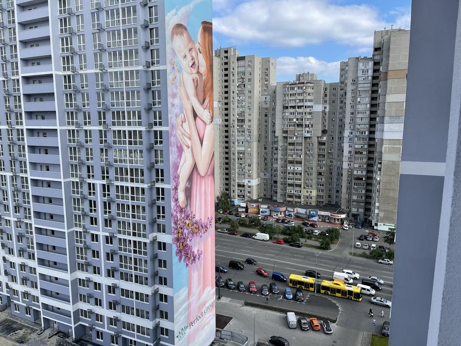 Ревуцького 40В, метро Харківська 300 метрів