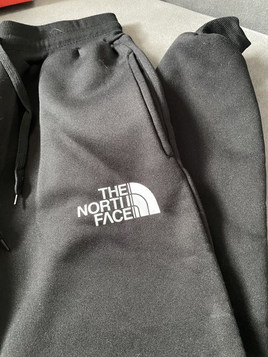Spodnie dresowe the north face