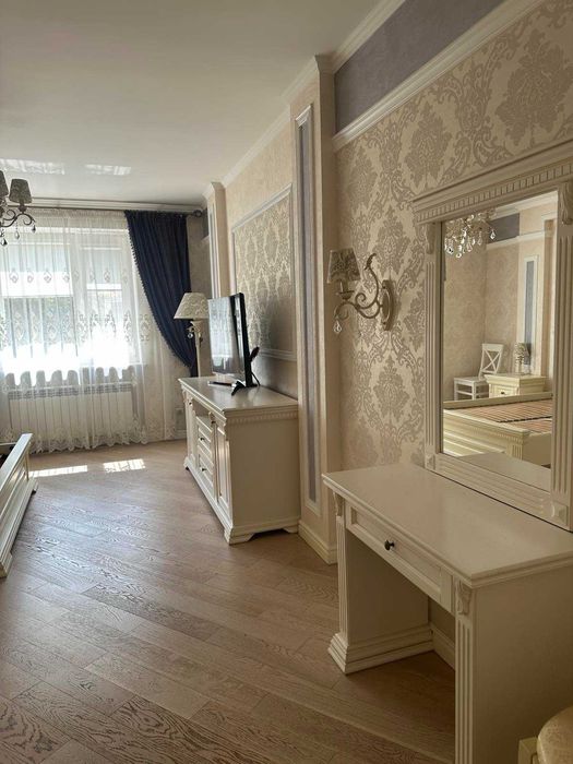 Оренда 2 кімнатної  квартири з а/о  вул. Л. Українки