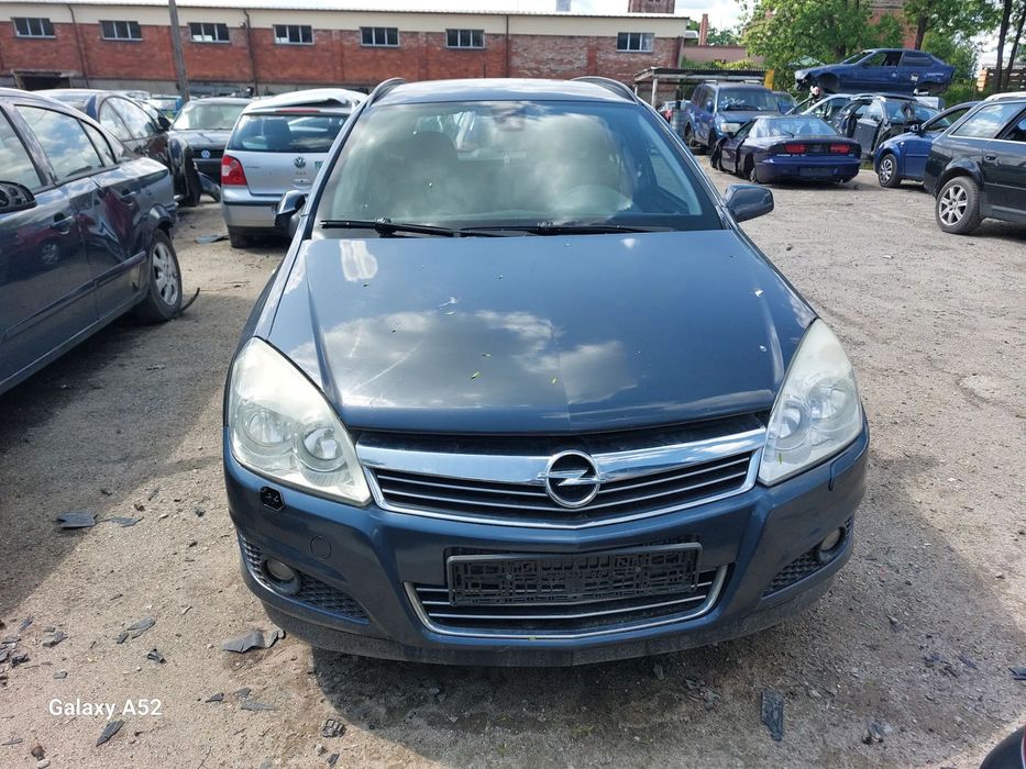 Zderzak OPEL ASTRA H KOMBI LIFT 1,7D 09R. maska,drzwi,klapa,lampy....