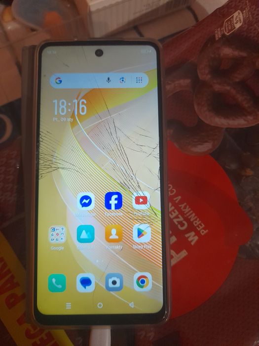 Smartfon Infinix Smart 8