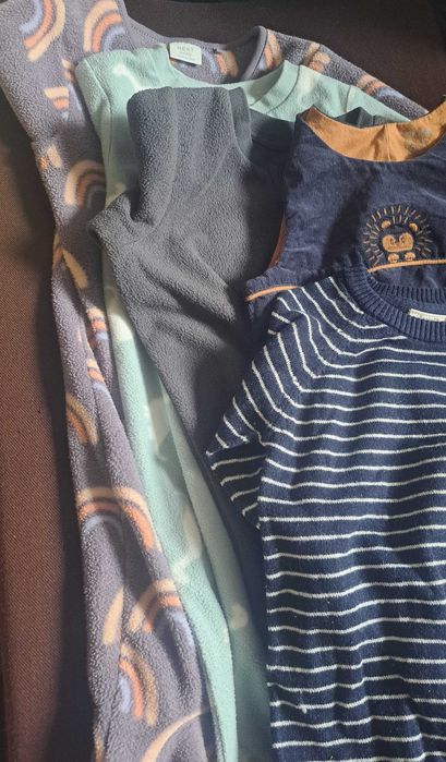 Śpioszek/kombinezon dziecięcy, używany, r. 3–6 m./62–68–71 cm ZESTAW