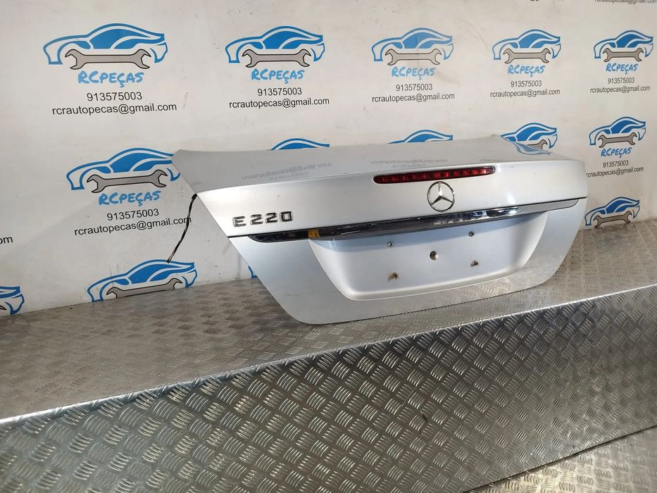 PORTA TAMPA MALA MERCEDES-BENZ CLASS E W211 A2117500375 2117500375