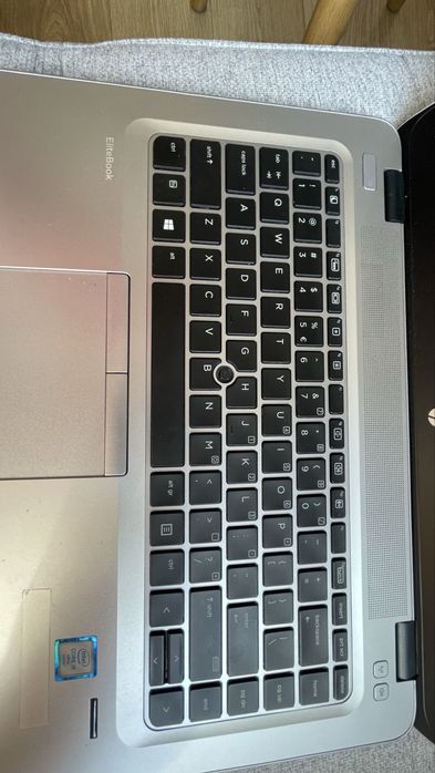 Laptop HP Elitebook 840 G3 24GB ssd 340GB