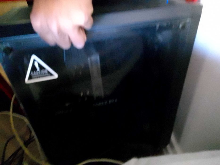 2 pc  - 1 torre e 1 portatil 500 euros negociavel