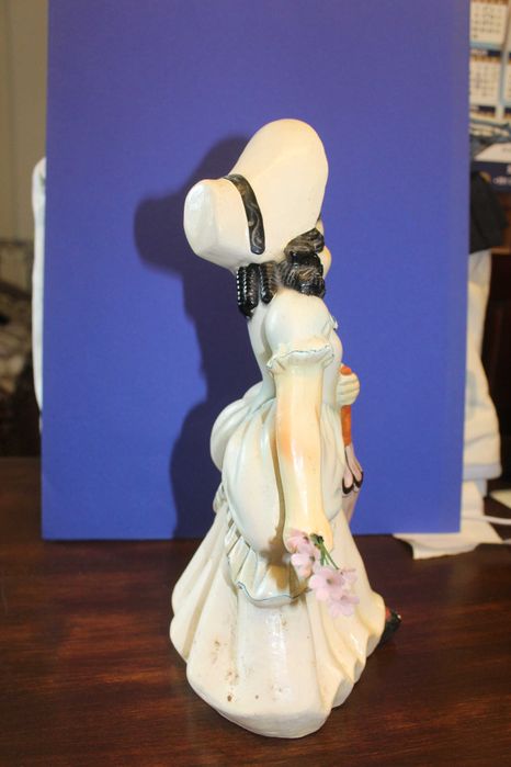 Boneca antiga de terracota
