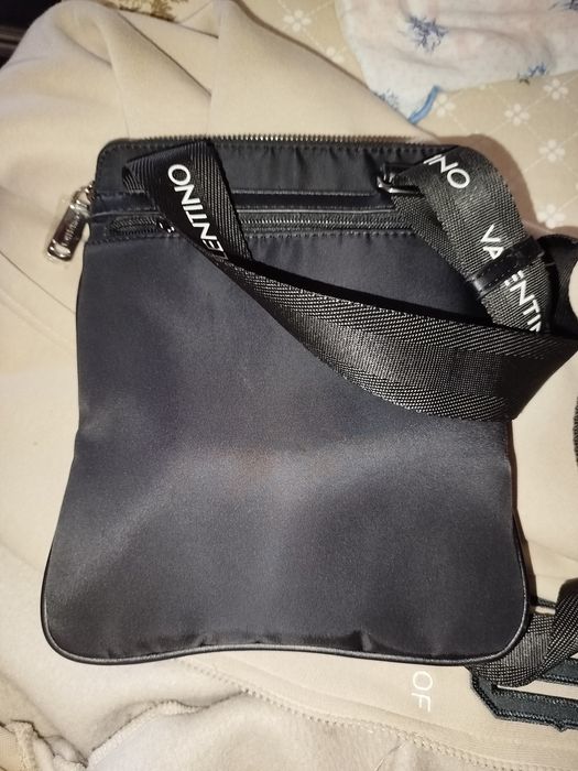 bolsa homem Valentino