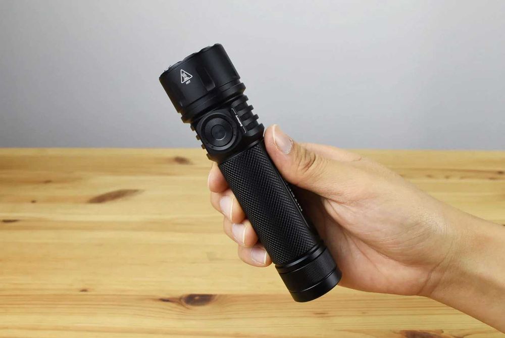 NITECORE EX7 Ліхтар що Фокусується 6000 Люмен з АКБ NL2155HP/NL2160HP