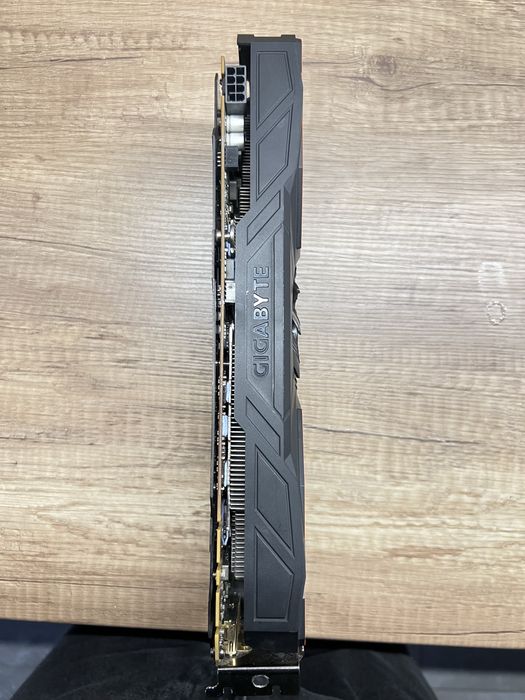 Игровая видеокарта gigabyte rx 590 windforce