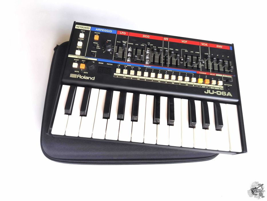 Зеконом 33%! Як нові Синт Roland Juno JU-06A + клава Roland K25-M Keyboard + чохол