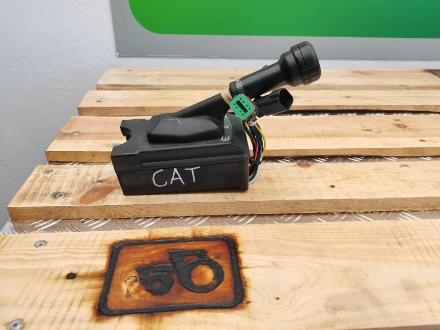 Przełącznik kierunku jazdy Cat 924H
