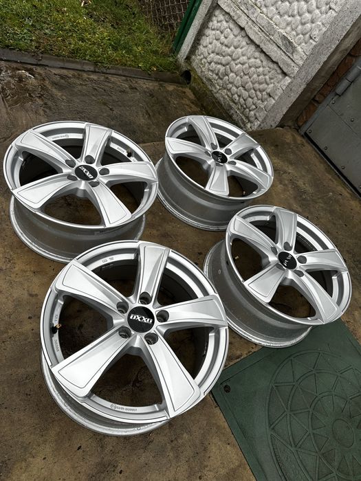 Диски R17 5/112 Volkswagen Golf Passat Audi A4 Octavia