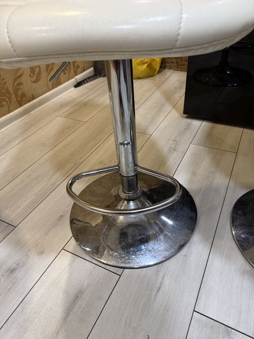 Продам Барные стулья