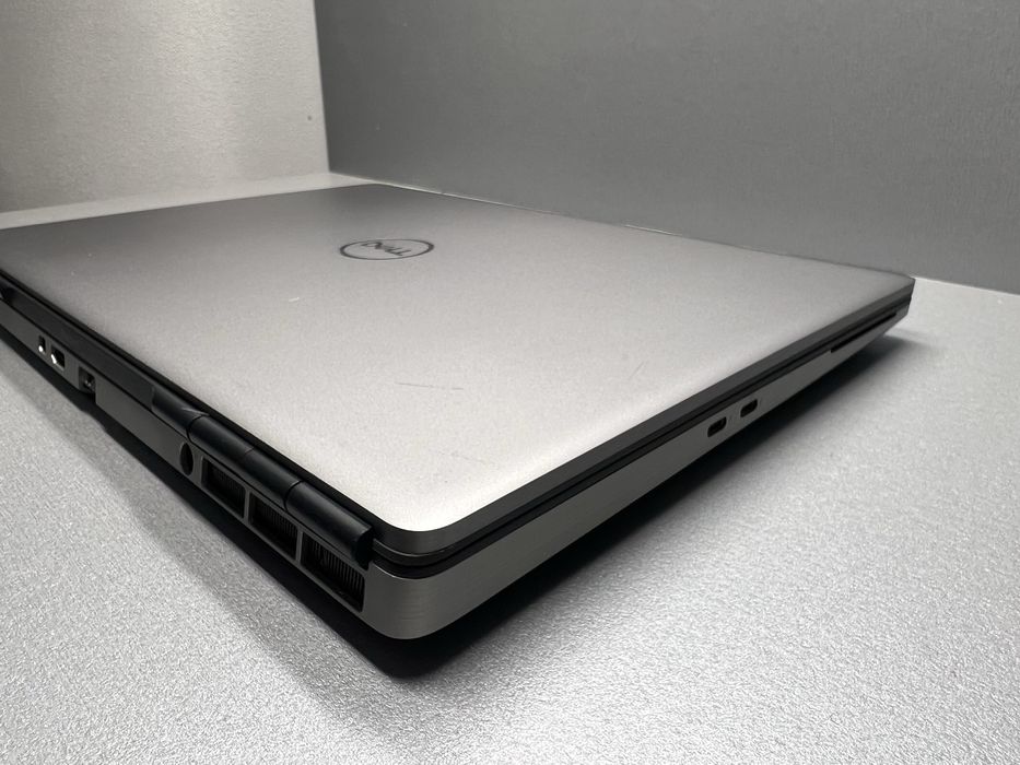 28 Ноутбук Dell Precision 7560 i7-11850H/16/512Gb/RTXA2000/15,6/60Hz
