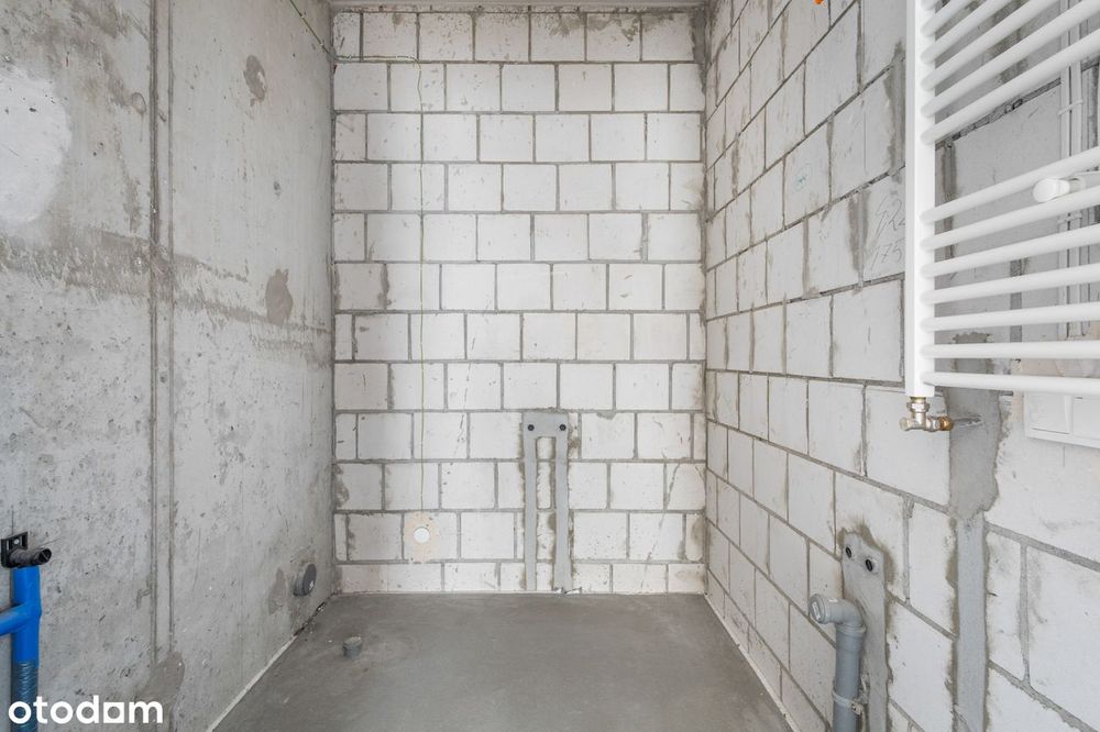 Taśmowa 8B | Wyjątkowy Potencjał Aranżacyjny | 2 Miejsca Postojowe