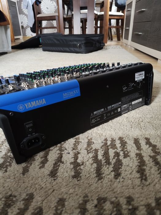 Mikser Yamaha mg16XU