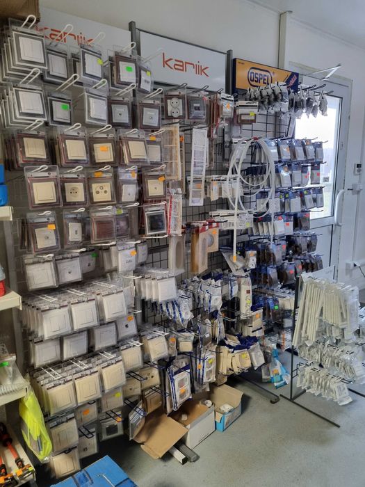 Wyprzedaż materiałów elektrycznych