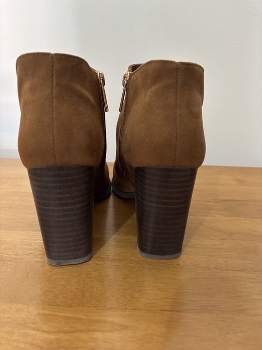 Sapatos salto alto