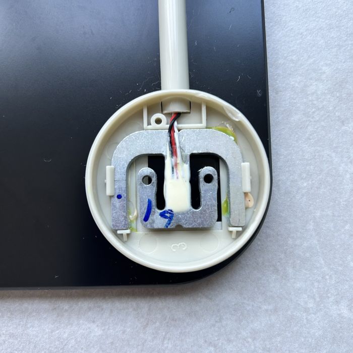 Підлогові ваги Beurer скляні чорні із силіконовою неслизькою поверхнею