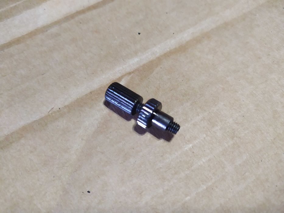 Śrubka regulacyjna, przelotowa Hamulec Cantilever, Caliper 5x18mm NOWA