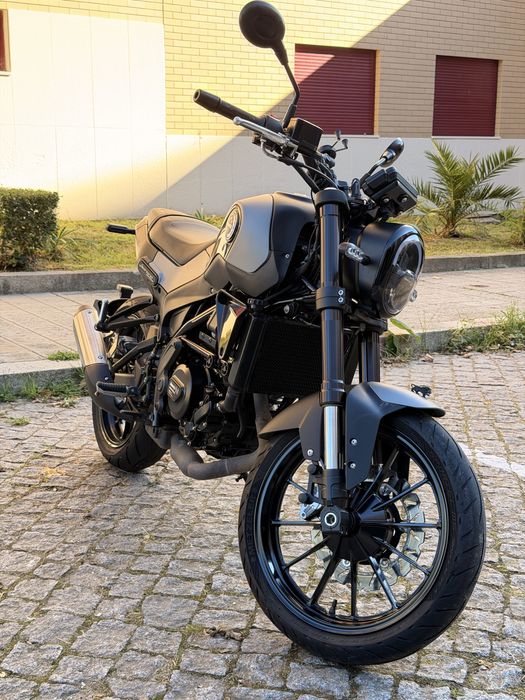 Benelli Leoncino 250