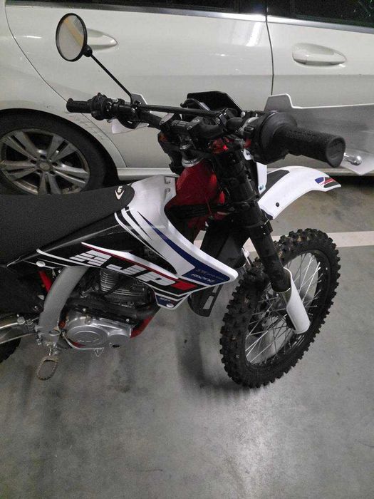 Ajp 150 moto enduro
