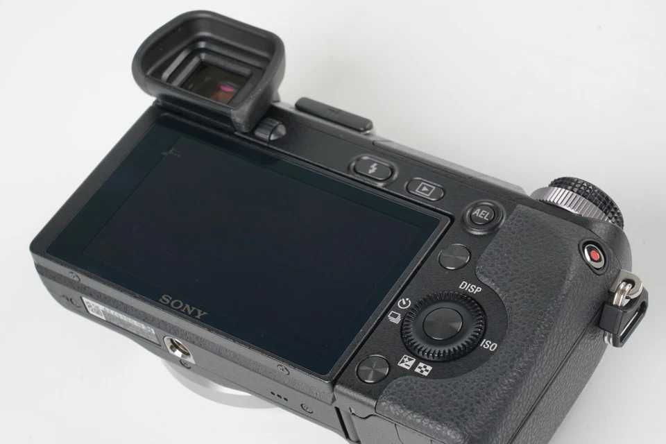 Sony Alpha NEX-6 Digital -CORPO- ( Mirrorless) E-Mount c/ Wi-Fi -300e ( valor fixo)