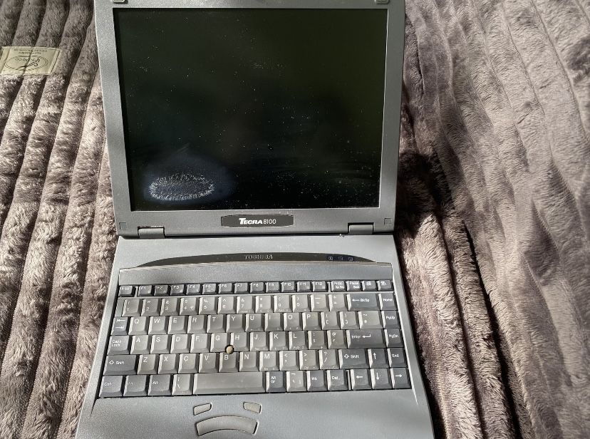 Toshiba tecra 8100