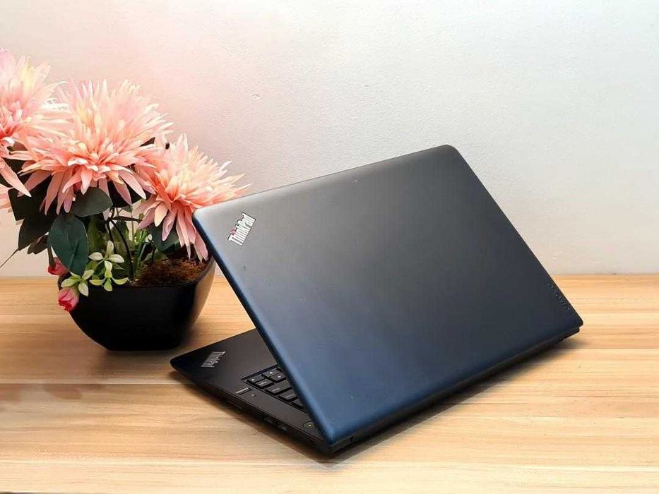 Lenovo ThinkPad E470 | i5-7200U | SSD 256GB | W11 Pro | C. Novo | 14"