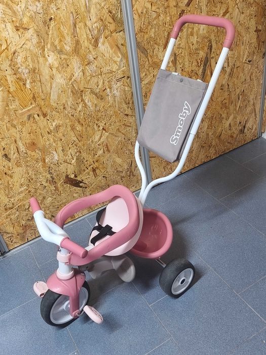 Triciclo cor de rosa