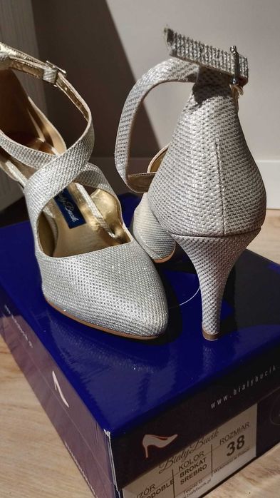 Nowe buty ślubne BiałyBucik