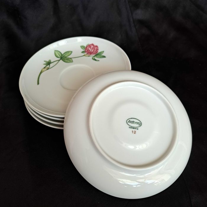 Porcelana- talerzyki 5 sztuk