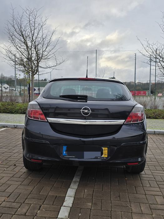 Opel Astra GTC comercial 1.3cdti 90cv