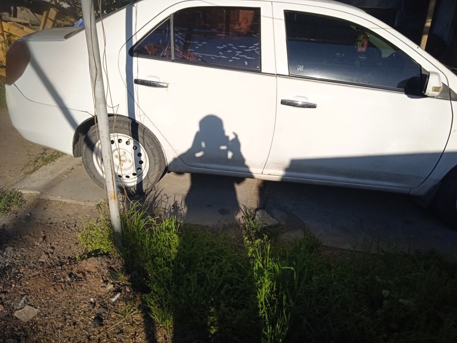 Автомобиль GEELY MK