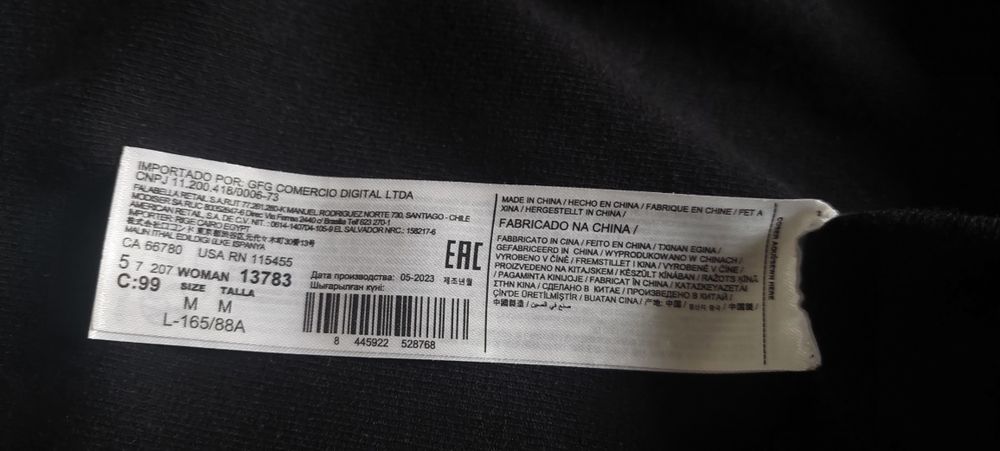 Czarna bluzka top z kontrastującymi białymi lamówkami Mango MNG M 38