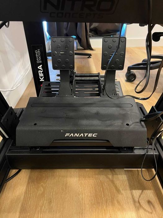 Cockpit Nitro E-Racer com Fanatec DD2 25nm
