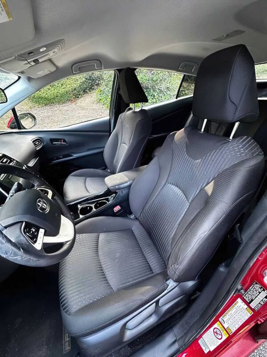 Toyota Prius Prime Premium      2017
