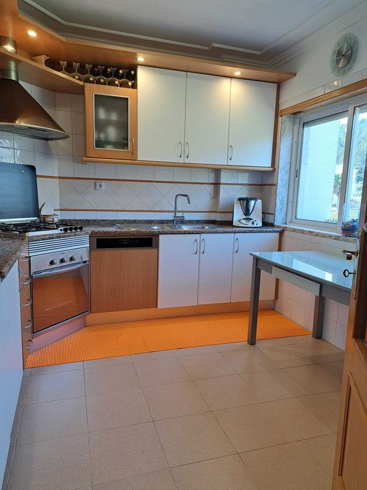 T2 com Garagem e Arrecadação – Vila Franca de Xira