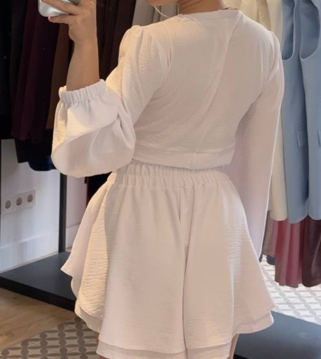 продам костюмчик