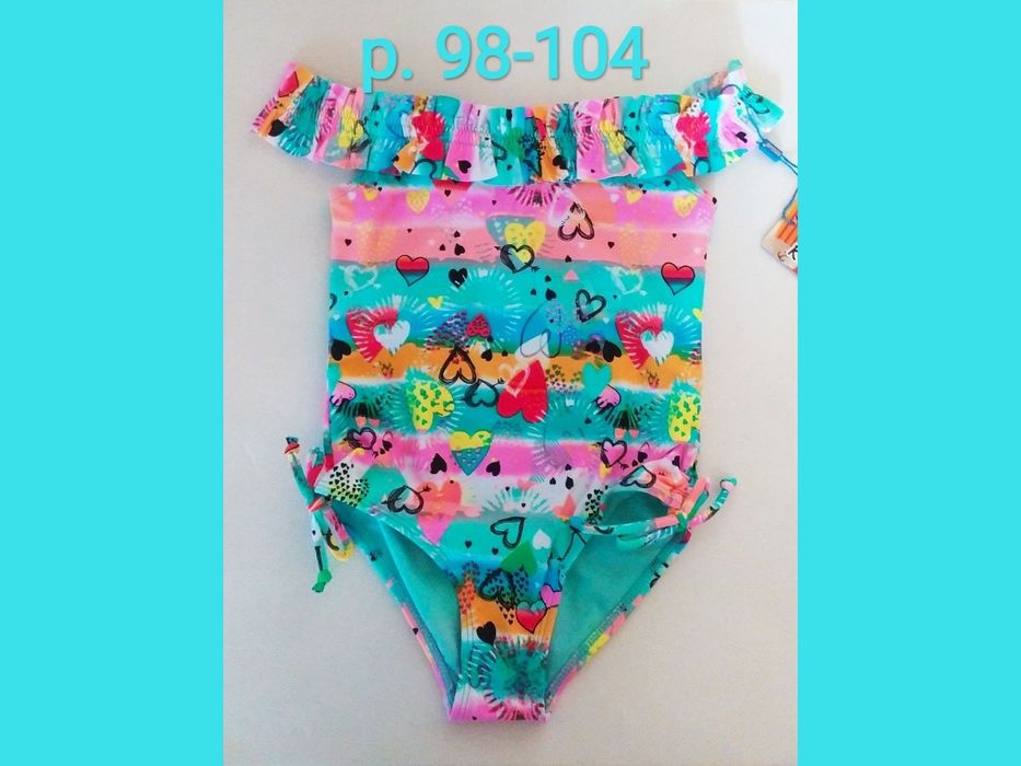 Новий яскравий купальник 3-4 роки

Яскравий суцільний купальник дл