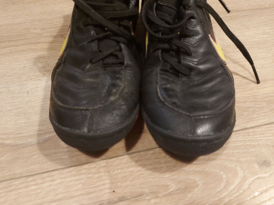 Buty halowe bezkorkowe do pilki noznej 40