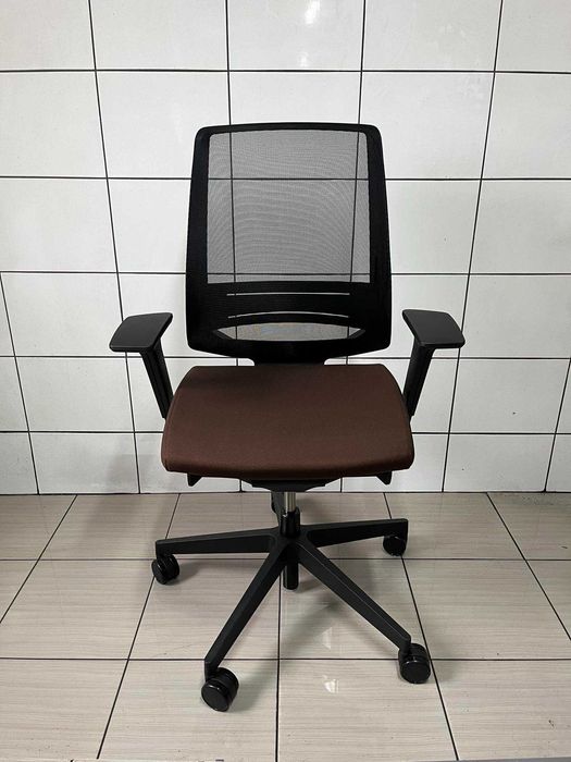 Fotel biurowy obrotowy ergonomiczny Profim Light Up 250S P61PU