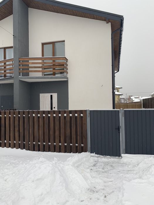 Продам Дуплекс Стоянка Ирпень