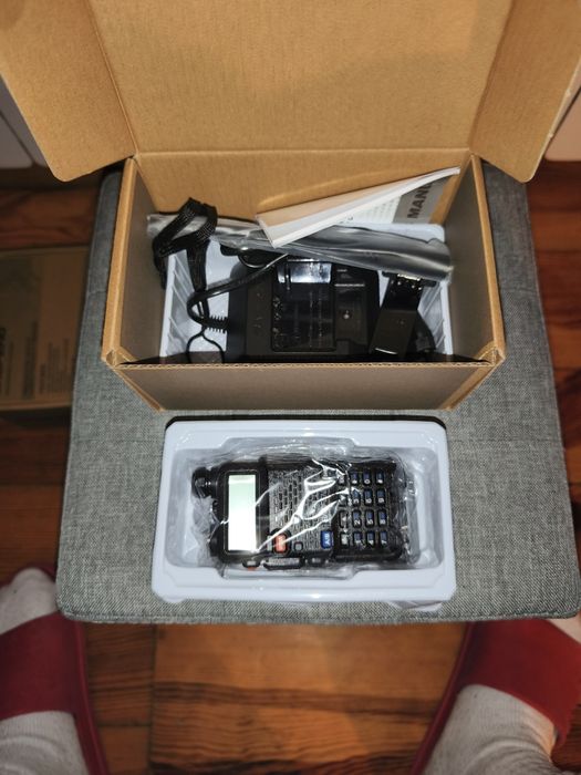 2x BAOFENG uv-5r 5w  [ czytaj opis ] nowy! + Darmowa dostawa