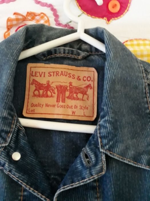 LOW PRICE - 3 denim jackets, like new, Levi's, Zara, Mango64738481956738122