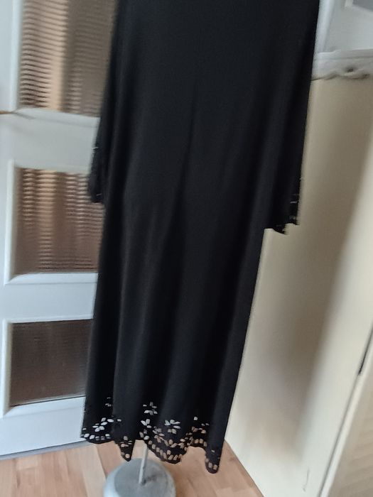 Sukienka intensywnie czarna